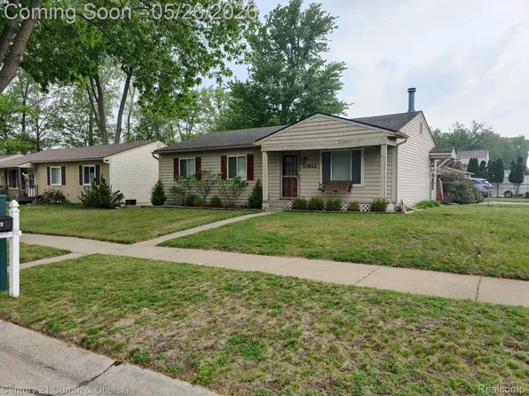 33612 Fairchild St, Westland, MI 48186
