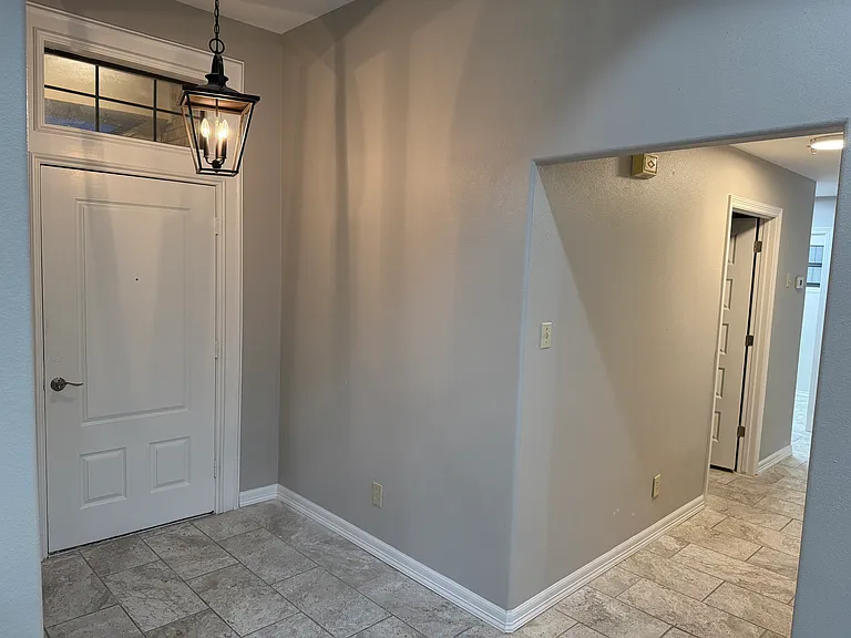 2501 Blue Ridge Dr — Photo 6