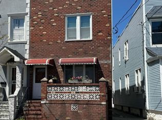 10942 Centreville St, Jamaica, NY 11417