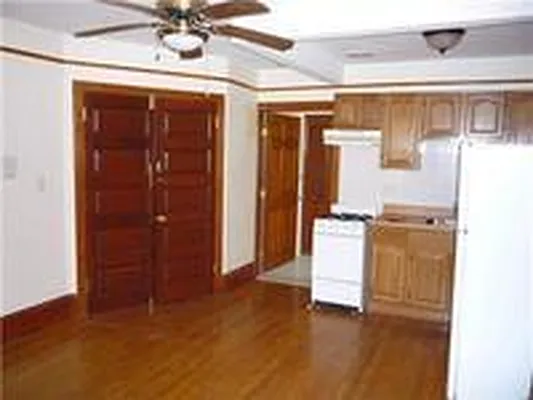 Rented by Kian Realty | media 2