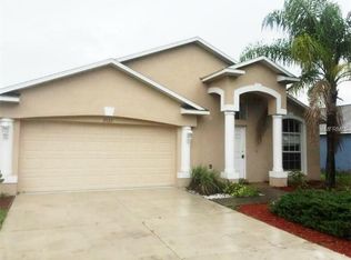2322 Roanoke Springs Dr, Ruskin, FL 33570