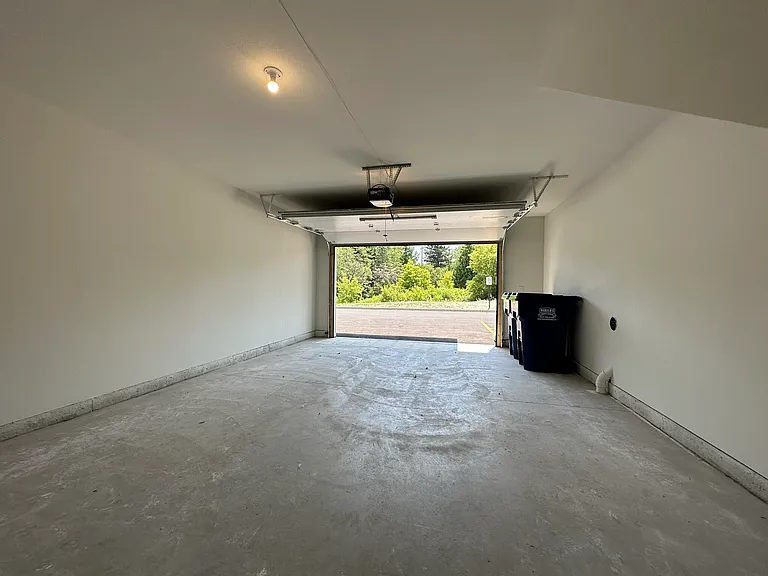 2185 Wisconsin Ave — Photo 17