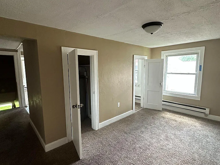 1913 Broadway St #2 — Photo 7