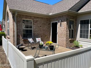 8925 Oak Branch Ln, Olive Branch, MS 38654