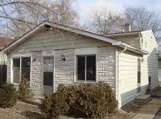 1505 Elm Ave, Round Lake Beach, IL