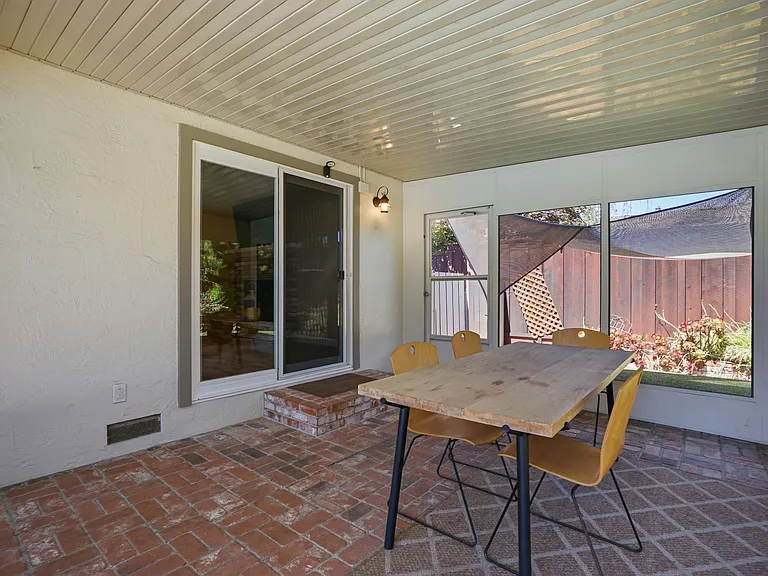 4657 Brenda Cir — Photo 42