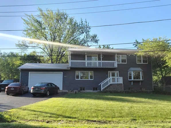 1001 West Dr, South Elgin, IL 60177