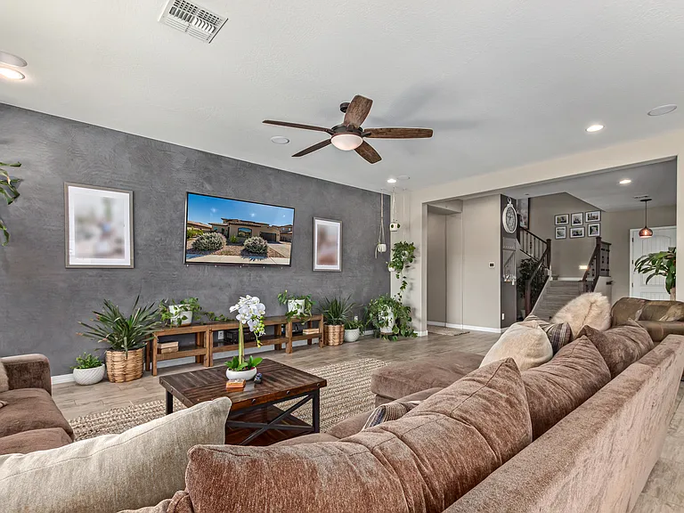 5801 S Fawn Ave — Photo 15