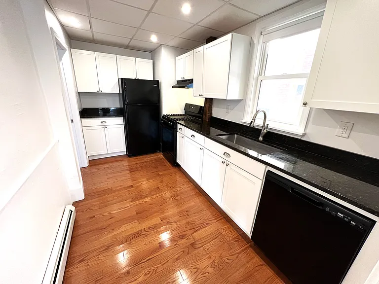 63 Danforth St #1 — Photo 3