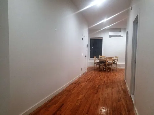 Rented by Capri Jet Realty Corp | media 38