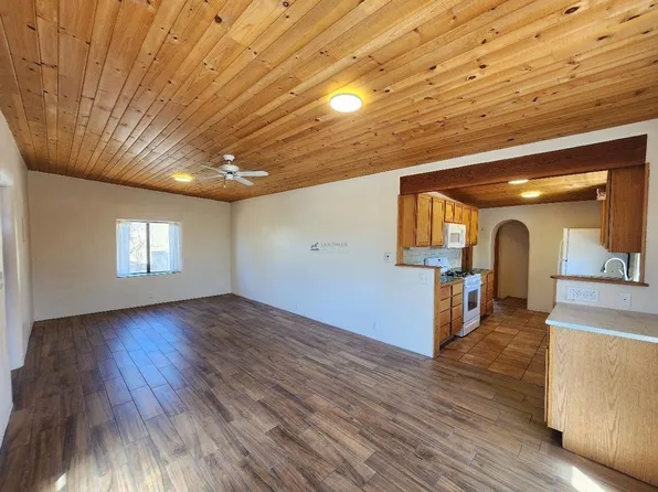 212 Tesuque Dr, Santa Fe, NM 87505