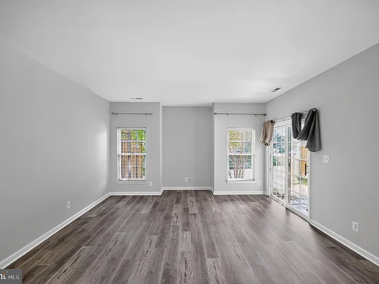 43278 Sunderleigh Sq — Photo 39