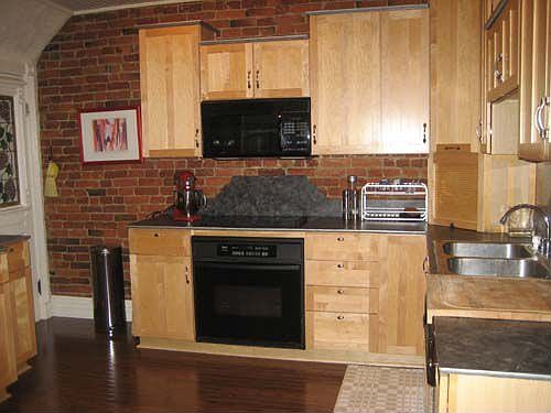 Kitchen w/ Eating Area