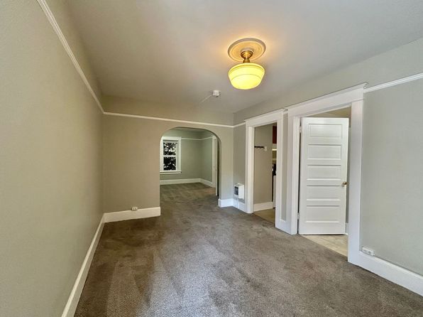 1830 NW 24th Pl APT 11