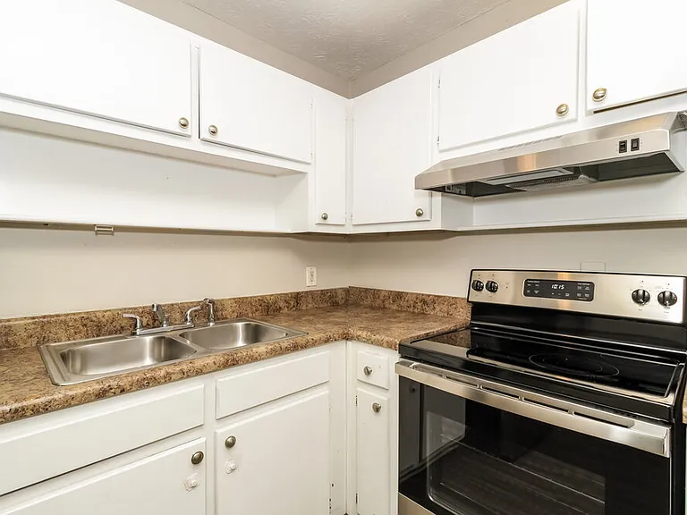 479 Clara Dr — Photo 9