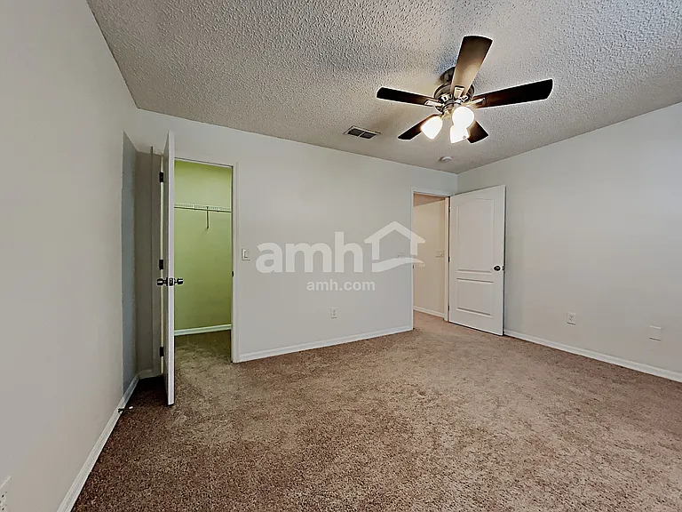 623 Horseman Dr — Photo 17