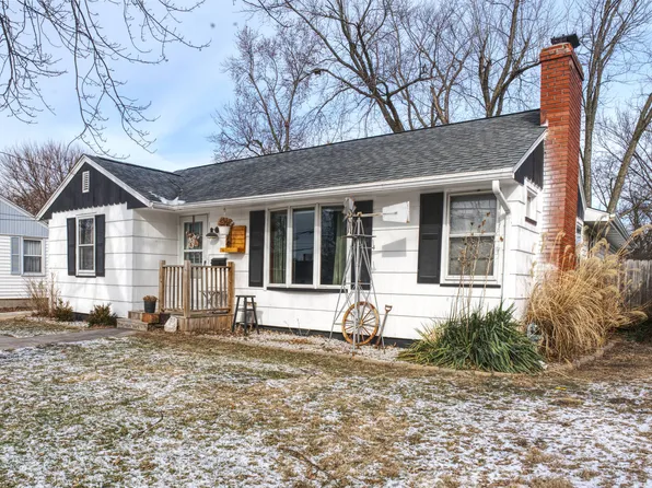 374 23rd Pl, Clinton, IA 52732