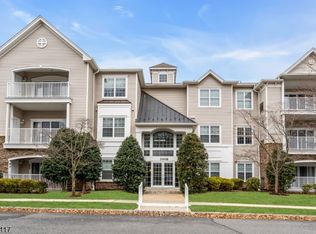 2207 Conrad Way BLDG 2000 #2207, Somerset, NJ