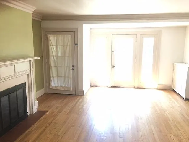 2315 S Overlook Rd — Photo 2