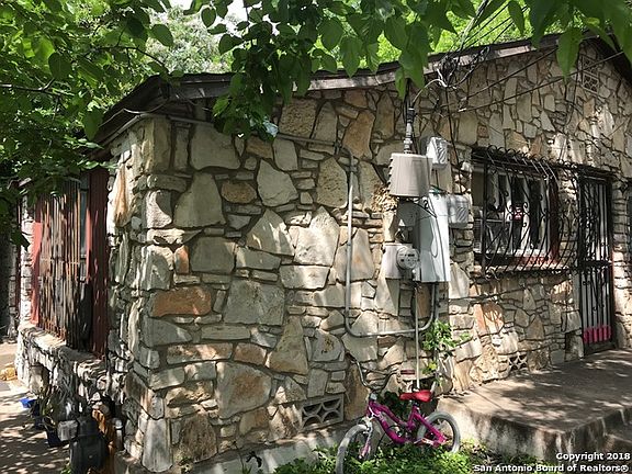 2nd image of 5415 Quintard