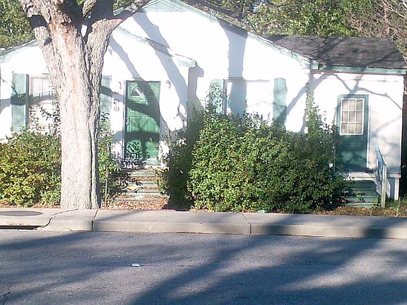 2nd image of 1936 Cosgrove Ave