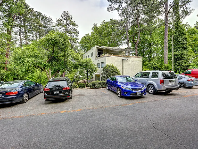 101 Tempsford Ln #D — Photo 40