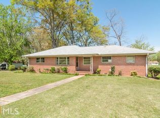 22 Woodlawn Ave, Hampton, GA 30228