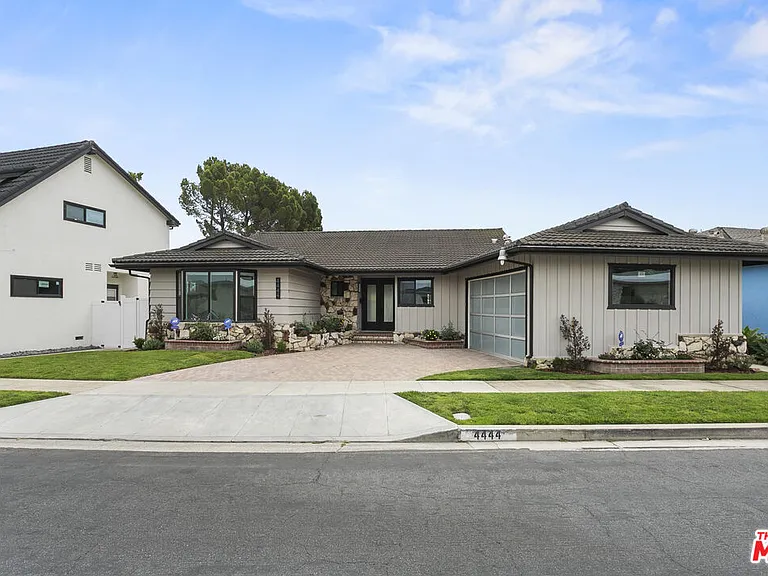 4444 Don Felipe Dr — Photo 2