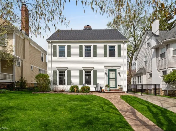 1446 Elbur Ave, Lakewood, OH 44107