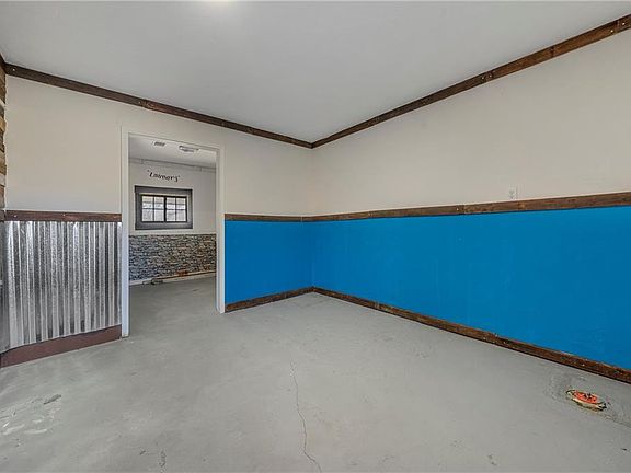 3rd image of 603 E Gassaway Ave