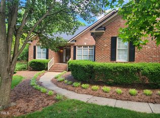 210 Muirfield Ln, Clayton, NC 27527