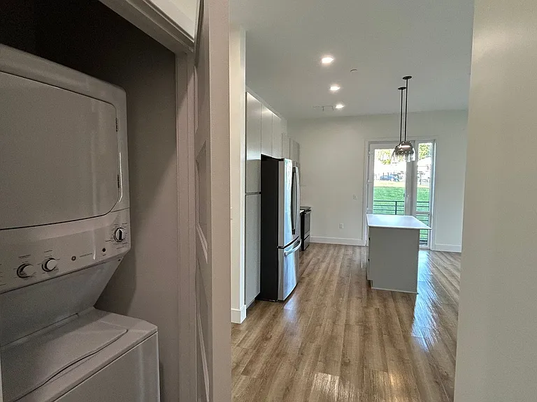 One Park Apartments — Photo 117