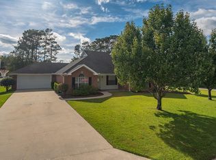 3121 Fairway Dr, Picayune, MS 39466