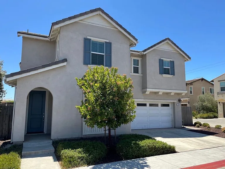 1172 Fox Field Ln — Photo 2