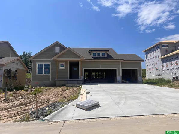 17455 Samuel St, Bennington, NE 68007