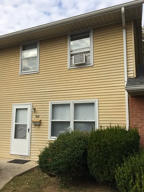 Colonial Village 8 Unit Building — Photo 2