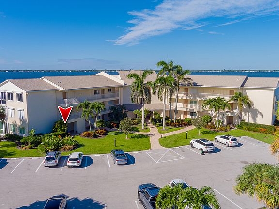 5th image of 2370 NE Ocean Boulevard #B101