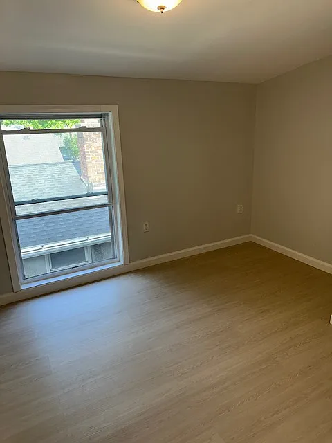 Building Photo - 525 W Green St #4