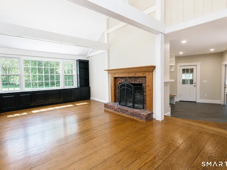50 Fox Den Rd — Photo 9