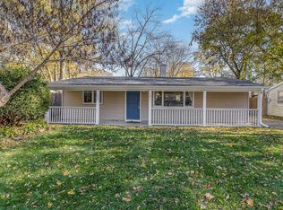 207 Arrowhead Trl, Porter, IN 46304
