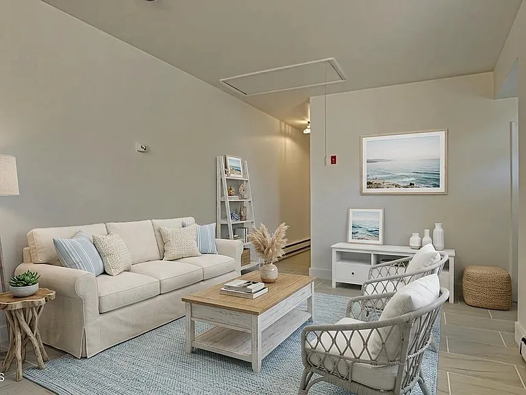 19 Bayview Ave #B — Photo 14