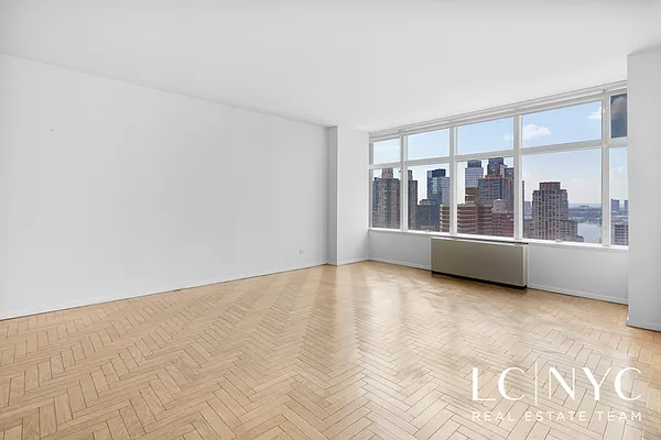 Rented by Keller Williams NYC | media 3