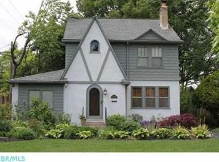 2551 Henthorn Rd, Columbus, OH 43221