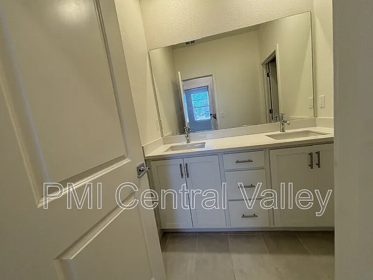 3226 Tibidabo St — Photo 24