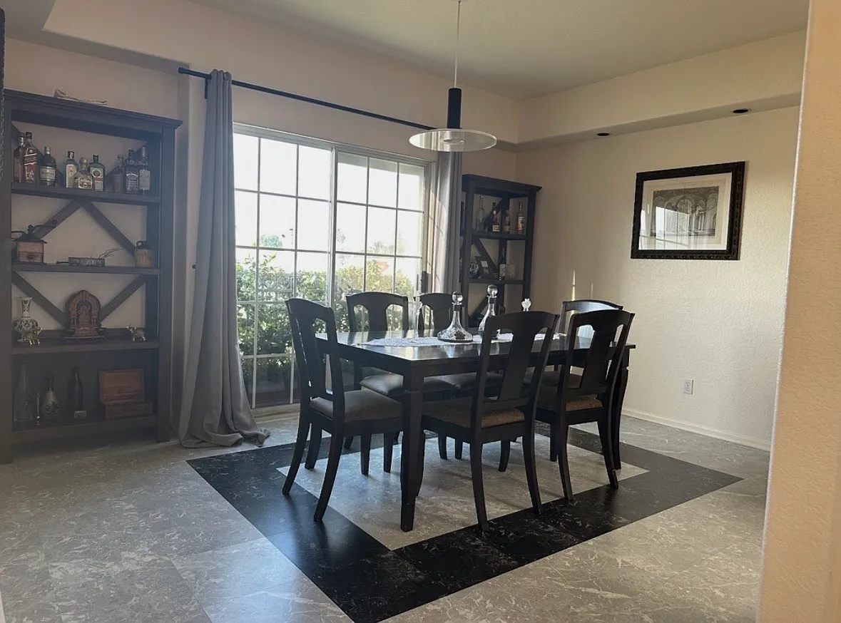 3 bed, 2.5 bath, 1656 sqft, $6,000 — Photo 4