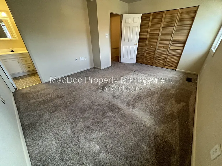 14611 Earlham Ct — Photo 21