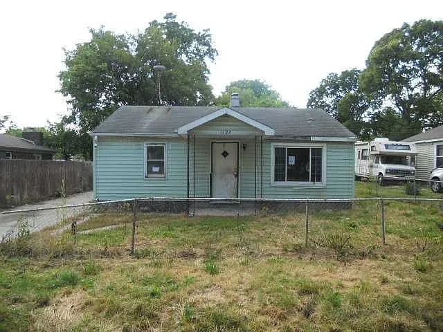 1122 S Fleming St photo 1