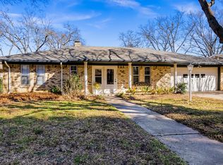 1907 Plymouth Ct, Arlington, TX 76013