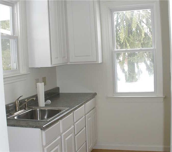 2nd image of 21 E 4th Ave