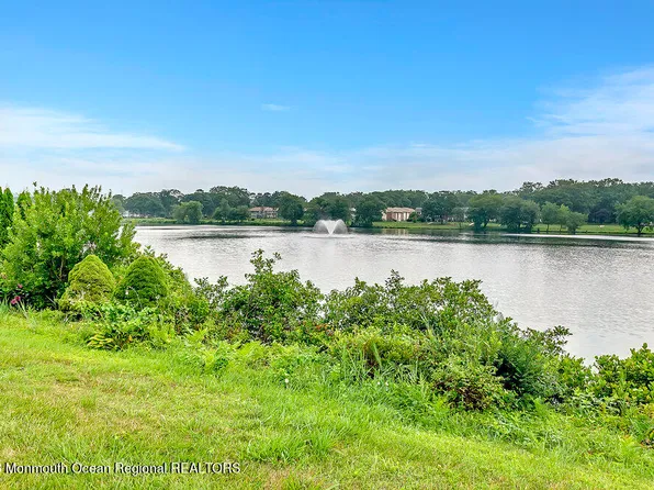 697B Plymouth Drive, Lakewood, NJ 08701
